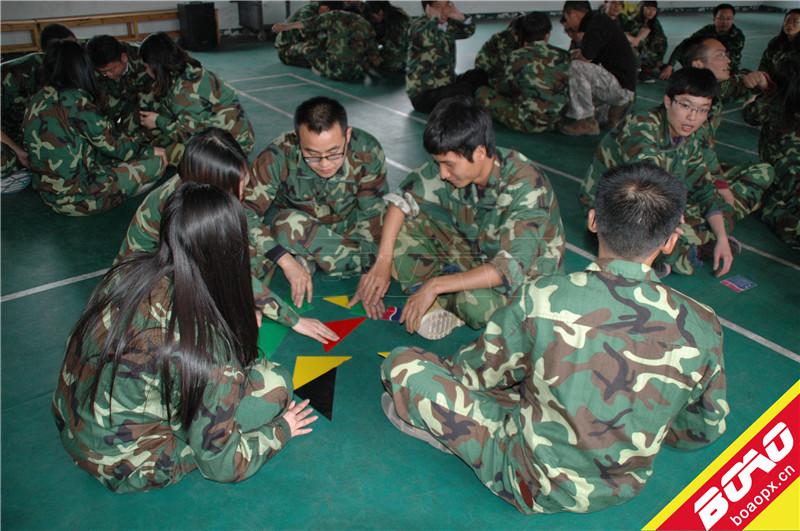 領(lǐng)導(dǎo)力訓(xùn)練課程《七巧板》-搏翱拓展訓(xùn)練課程 領(lǐng)導(dǎo)力訓(xùn)練課程《七巧板》-搏翱拓展訓(xùn)練課程